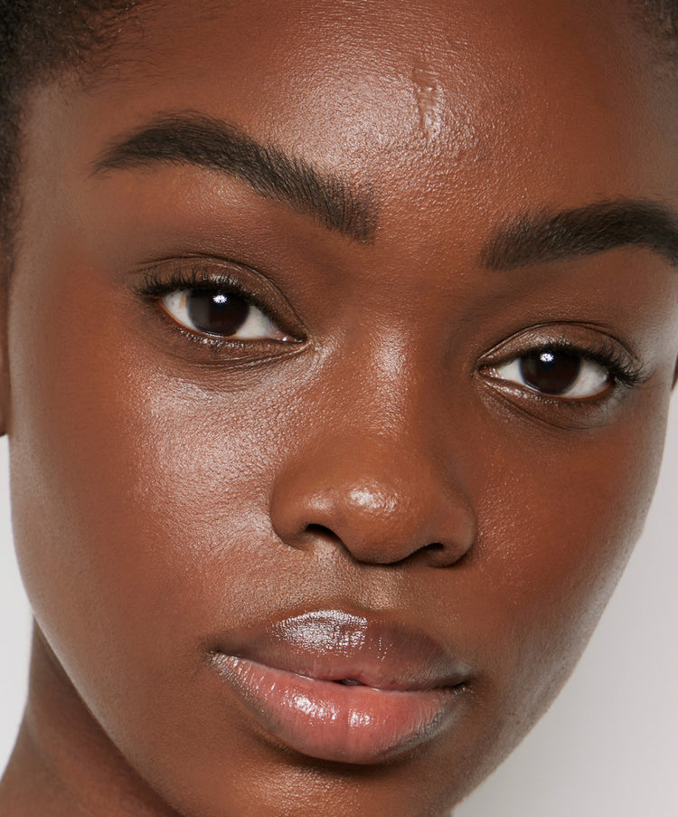 Model wears Brow Pomade in Black