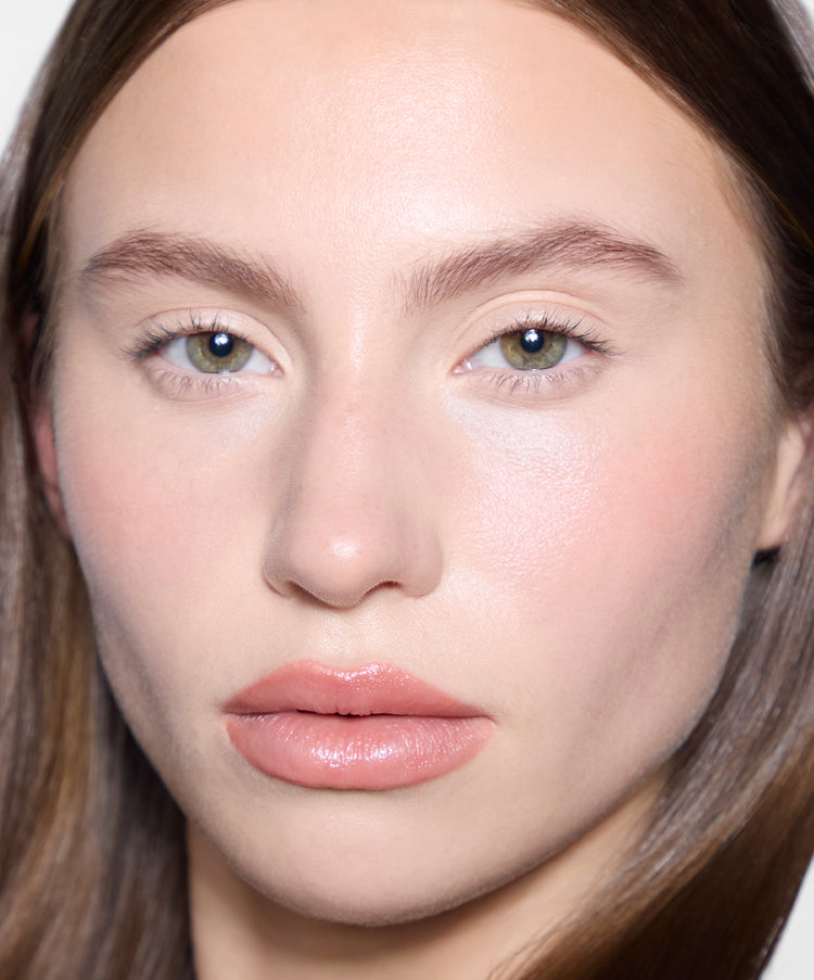 Cleo wears Brow Tint in Chestnut