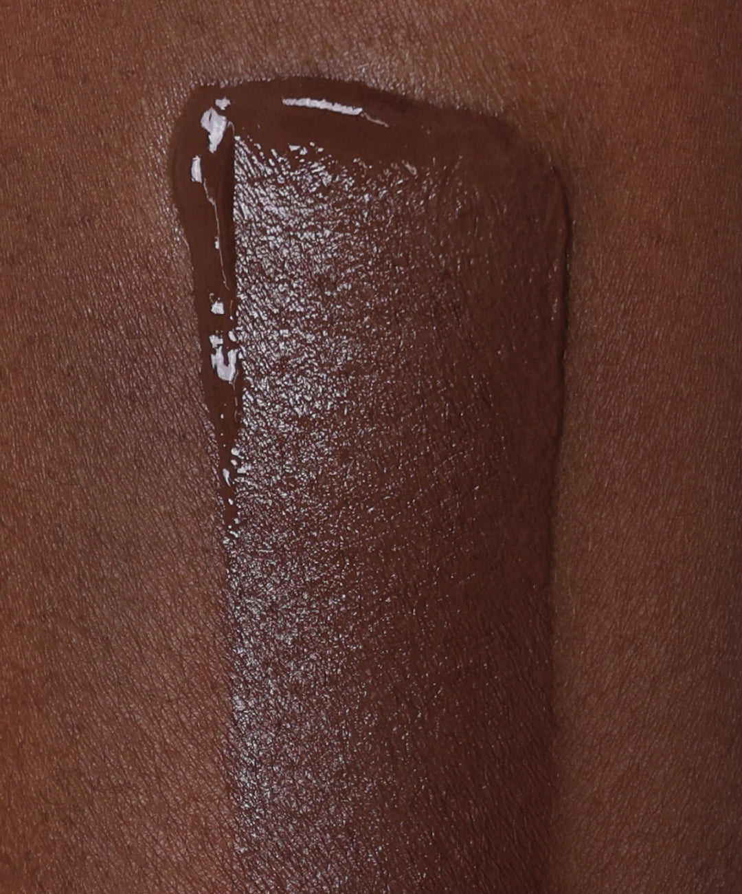 | desc: | text: light Shade 21N on skin